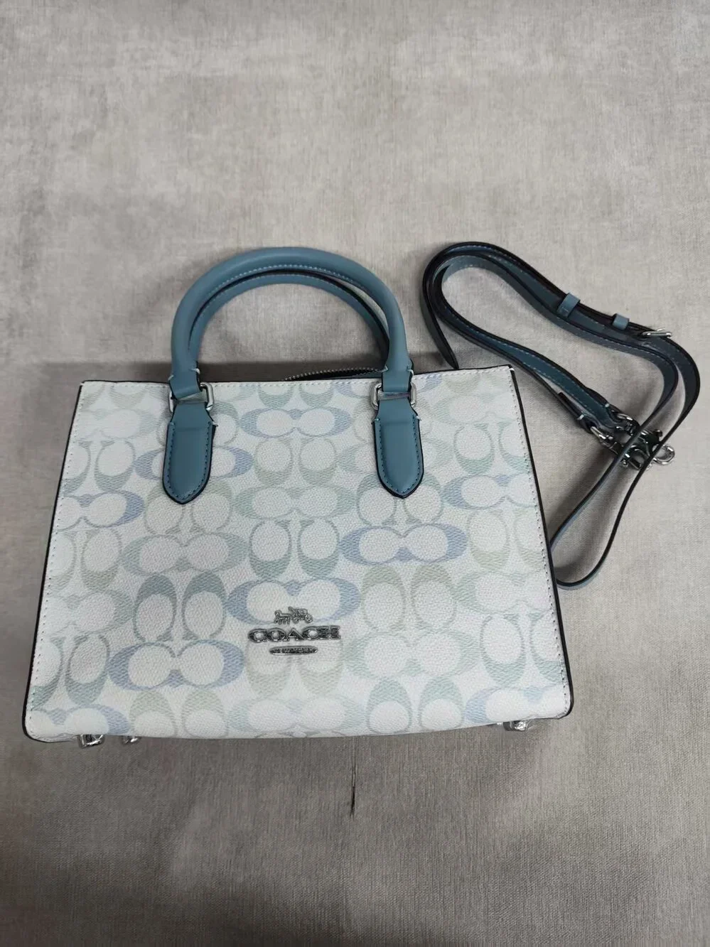 💙 Coach Signature Print Satchel Handbag With Crossbody Strap